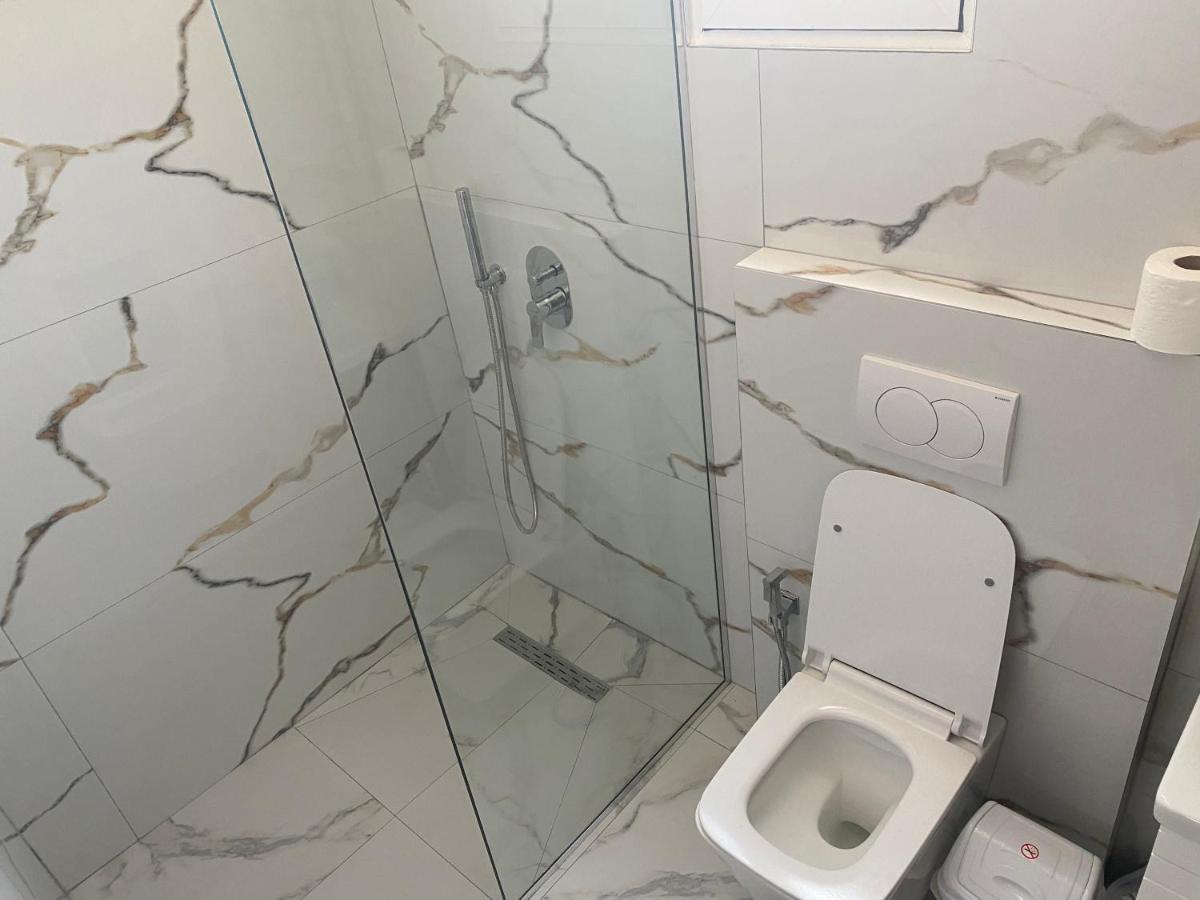 Vila Avni Likometi Ksamil Bagian luar foto