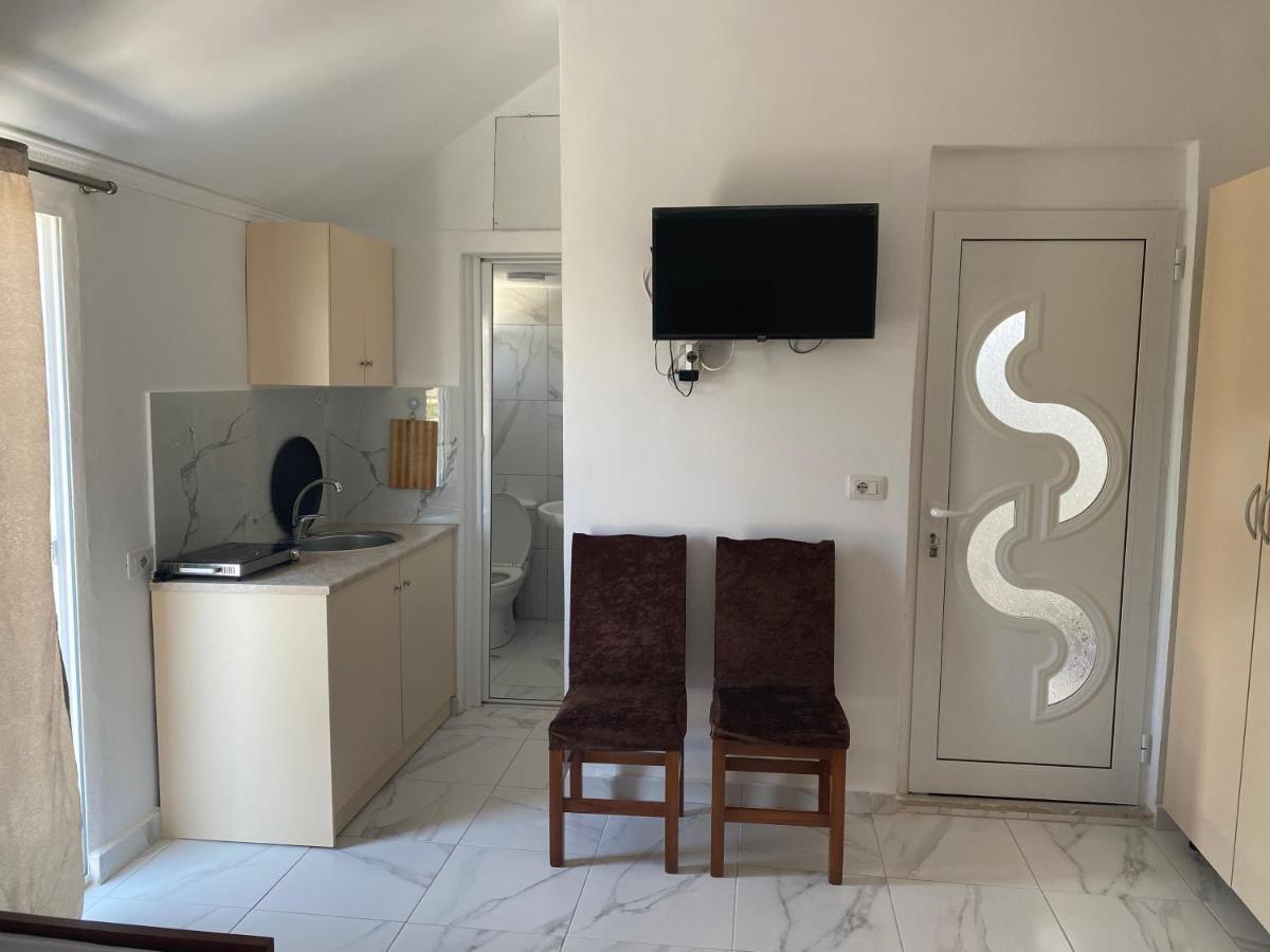 Vila Avni Likometi Ksamil Bagian luar foto